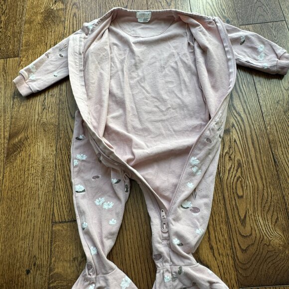 Petit Lem Firsts Footie Bodysuit 2-Way Zip 6M Organic Cotton Flowers in the Pond - Picture 5 of 13